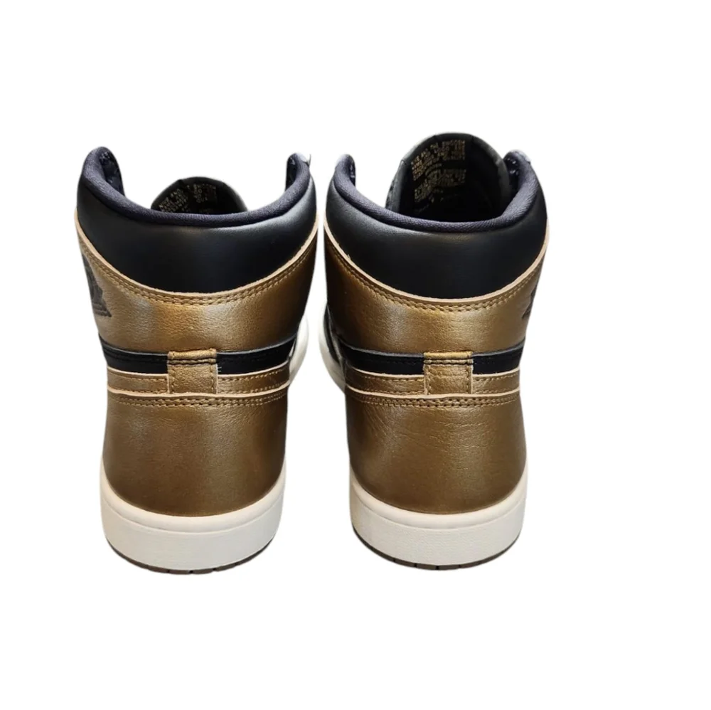 Mens Jordan‎ 1 High Metallic Gold